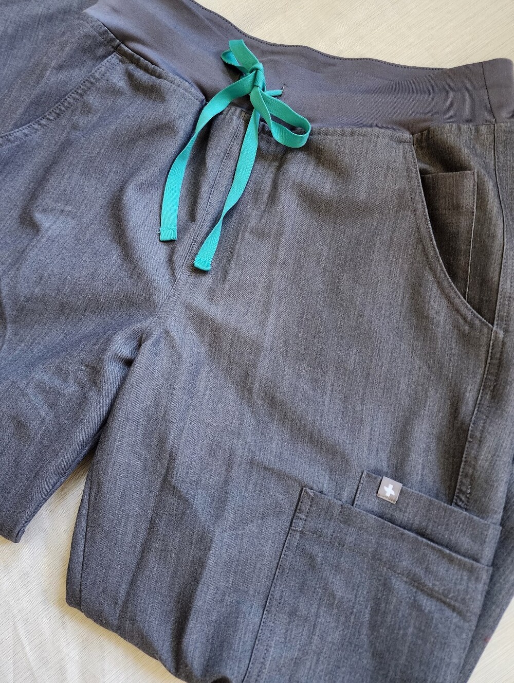 FIGS Yola Straight Leg Scrub Pants Graphite Charcoal Gray Teal Drawstring S